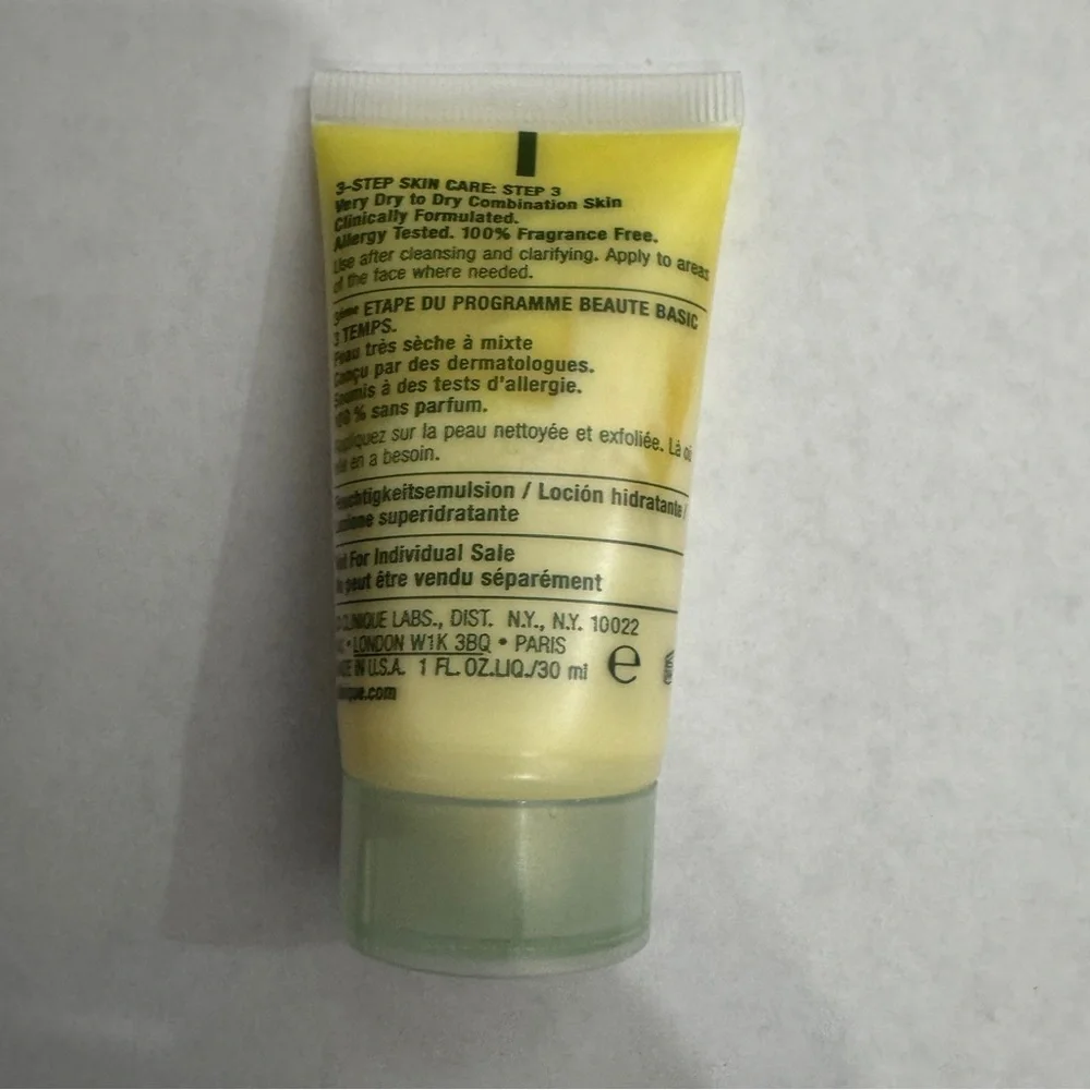 Clinique Dramatically Different Moisturizing Lotion 1 OZ